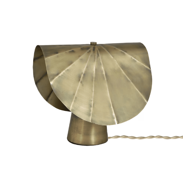 Edgar 20cm Antikk messing bordlampe Fra Strömshaga - Leveres med 1,5 m tvunnet tekstilledning i beige med strømbryterPære og støpsel følger ikke med.