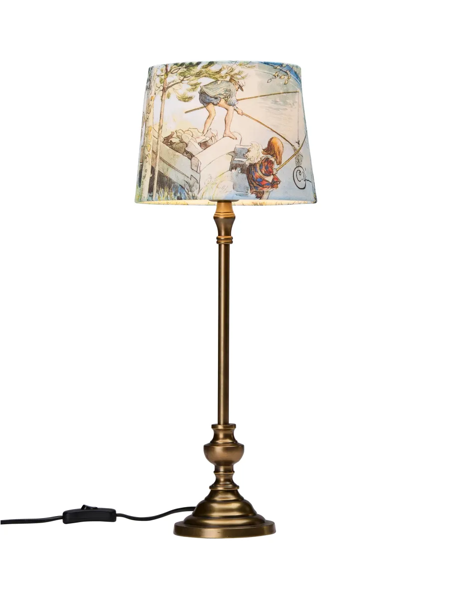 Andrea 53cm Beige bordlampe Fra PR Home - Andrea bordlampe sammen med lampeskjermen Kr&aumlftfangst skaper et elegant utseende og blir blikkfanget i rommet.
