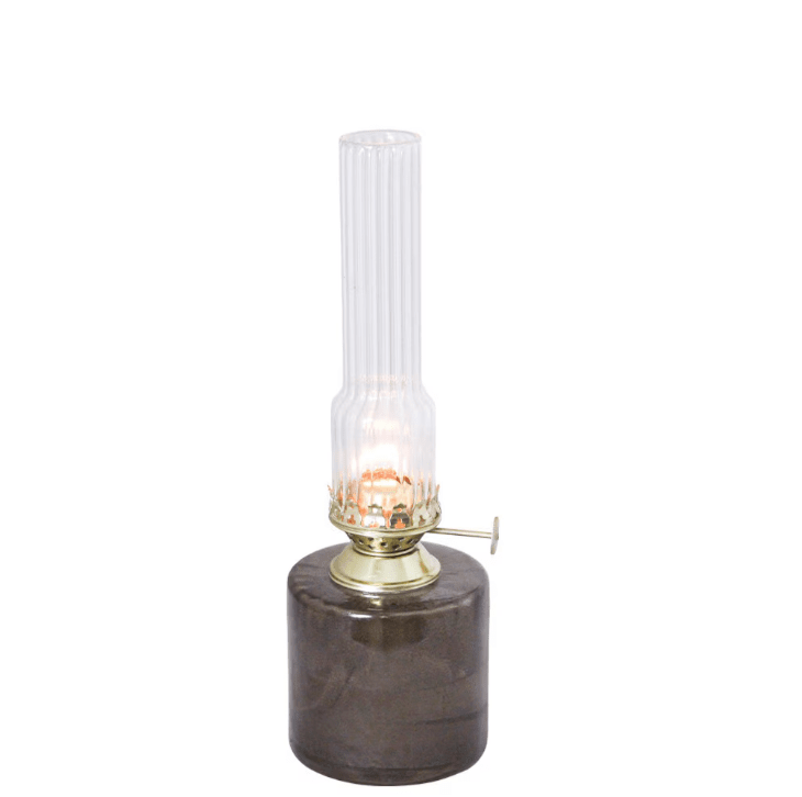 Kerosene lamp elvira small Brun Fra Strömshaga - Lampen er laget av 50-60 % resirkulert glass og passer med veke artikkelnummer 116210 og brennere med artikkelnummer 139420G eller 121800G.