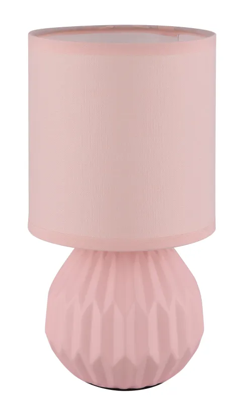 Sylas 23cm Rosa bordlampe Fra Globo Lighting - Den rundade keramiska basen i elegant rosa och den matchande cylindriska textilsk&auml;rmen skapar en harmonisk och modern estetik.