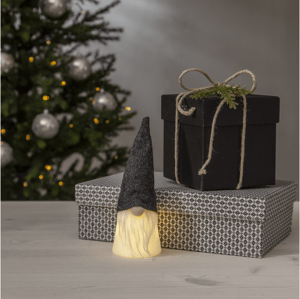 Joylight Julenisse Svart Fra Star Trading - En nydelig dekorasjon som sprer julestemning i hjemmet.