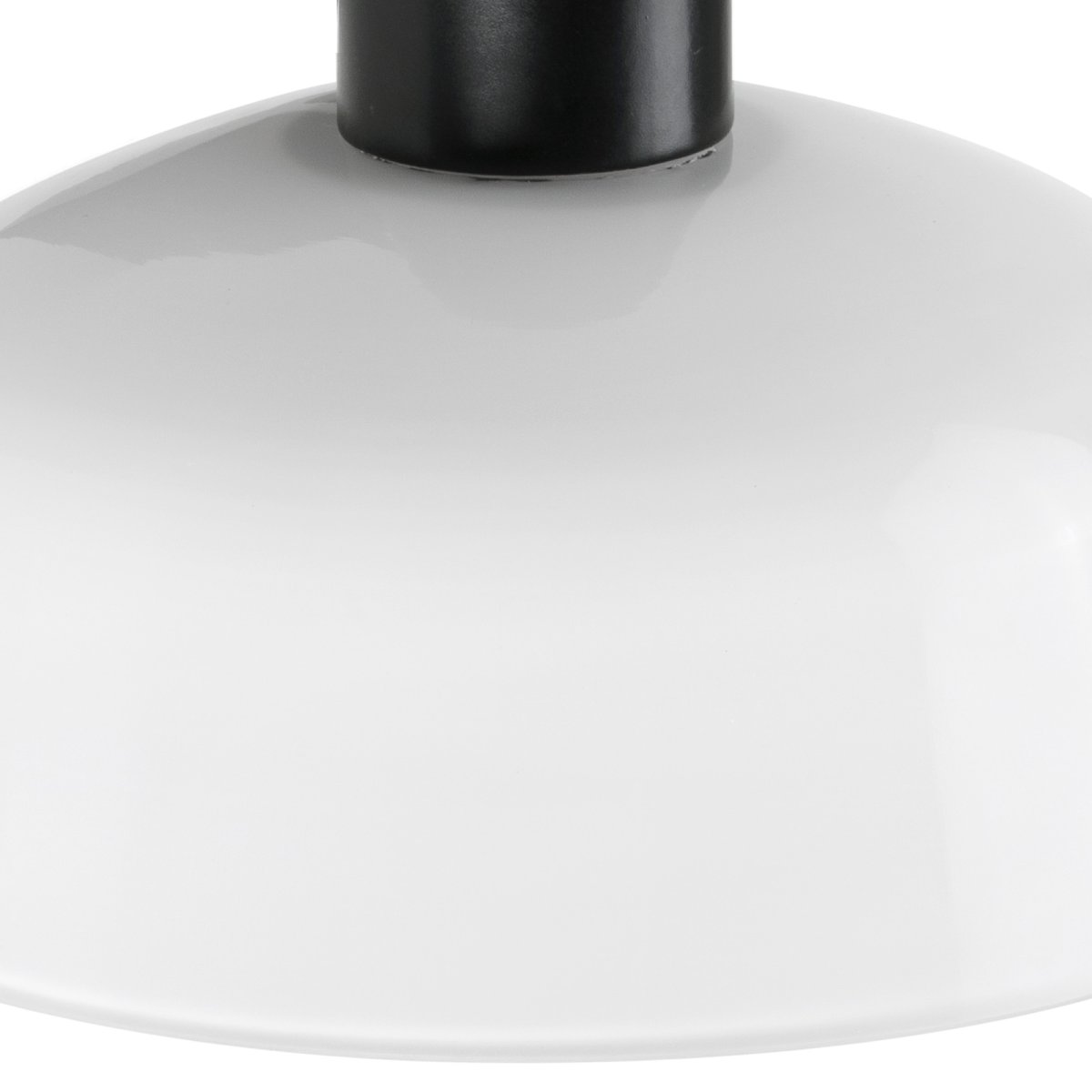 Tatawin Ø25 Hvit Taklampe Fra Faro Barcelona - Tatawin er en taklampe med svart struktur og en hvit metallskjerm som sprer et rettet, atmosf&aelig;risk lys.