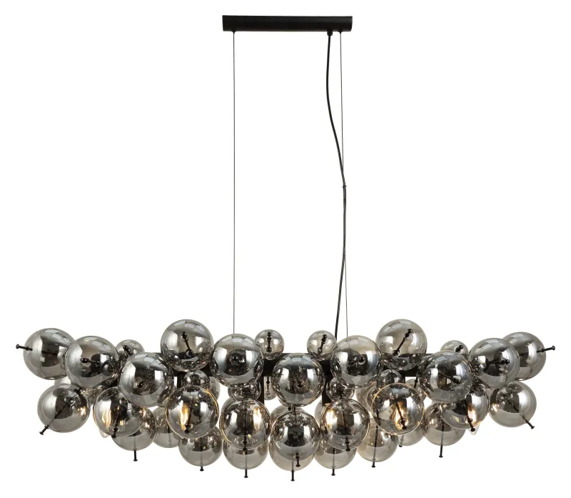 Udo 120cm Røykfarget Taklampe Fra Globo Lighting - Den mattsvarta metallen ger lampan en sofistikerad och modern k&auml;nsla.