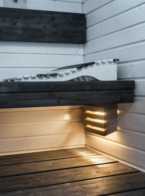 Saunaled K Tre Fra Airam - Armaturen er dimbar, slik at du kan justere lysmengden etter situasjonen.