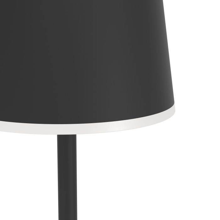 Mannera 140cm Svart bærbar Fra Eglo - Takket være den trådløse funksjonen kan lampen plasseres fritt i rommet og gir et jevnt og behagelig lys - Perfekt for å skape stemning eller til lesing.