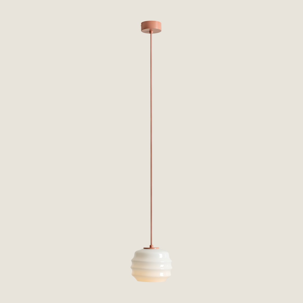 Puff Ø16 Korall Taklampe Fra Artera - Puff er en sjarmerende takpendel som kombinerer myke former med et moderne og stilig design.