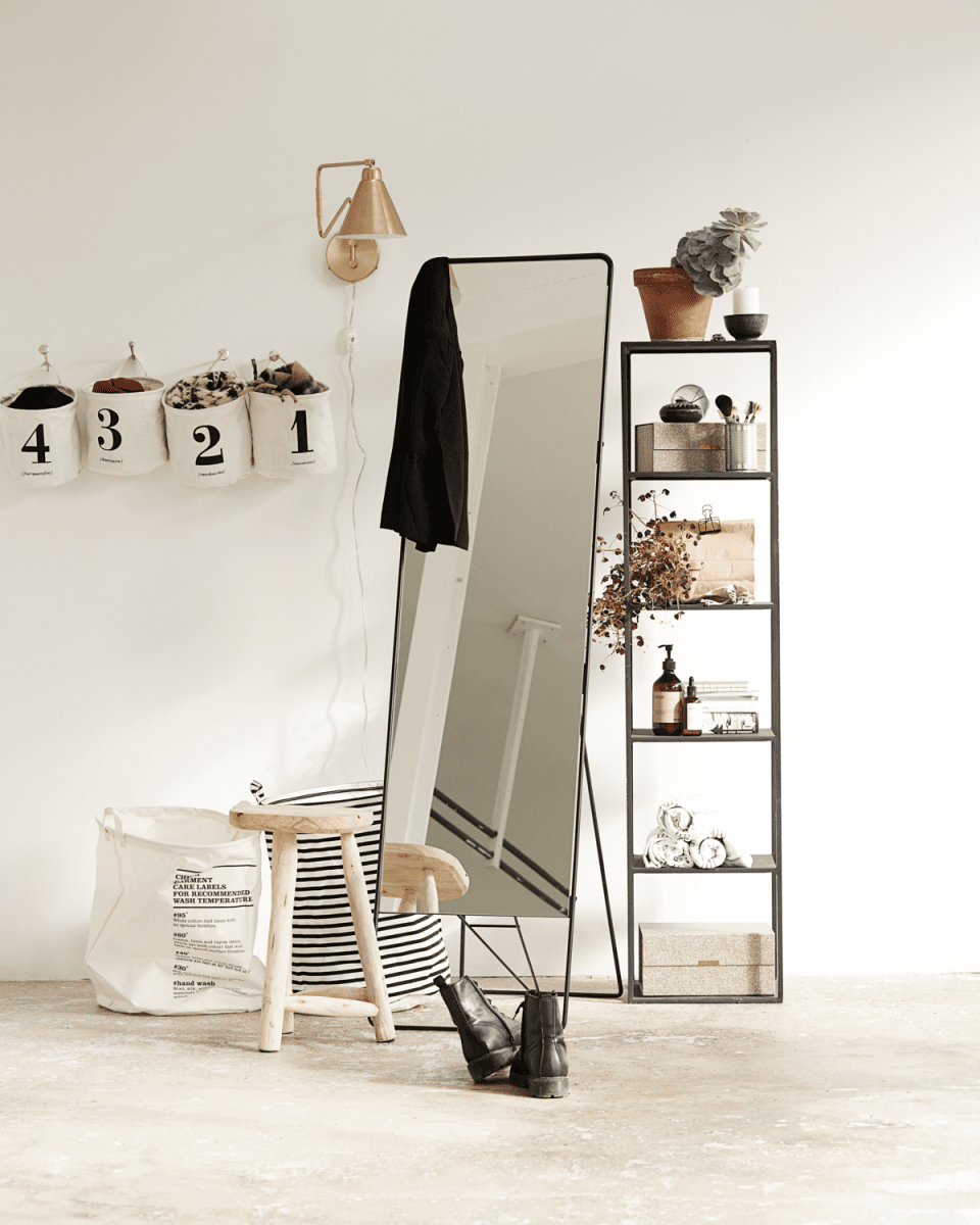 Game 76cm Messing vegglampe Fra House Doctor - Game fra House Doctor er en veldig vakker vegglampe som har en fantastisk messingfinish.