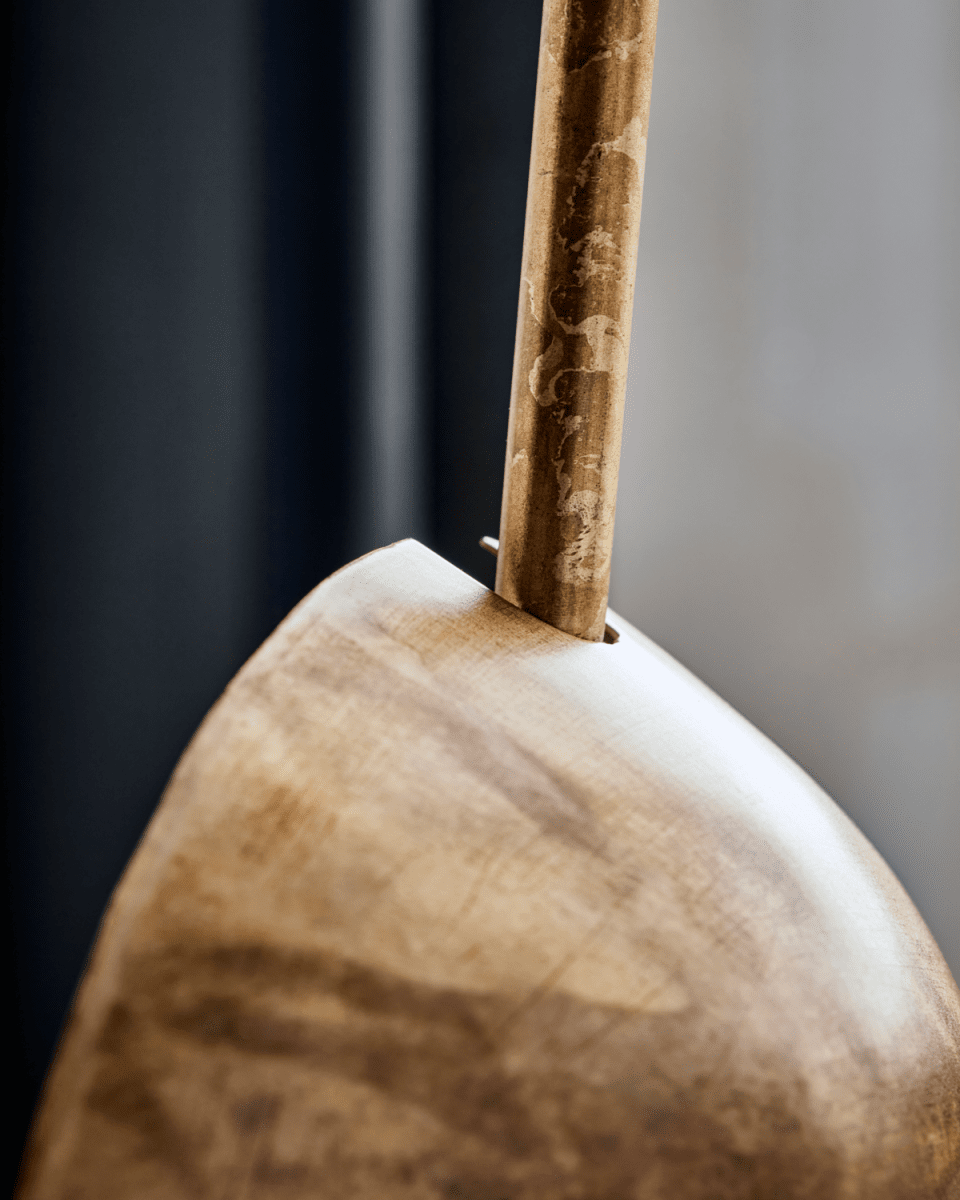 Swan 43cm Antikk messing vegglampe Fra House Doctor - Puss opp hjemmet ditt med denne elegante vegglampen i antikk messing, som tilbyr både stil og funksjon.