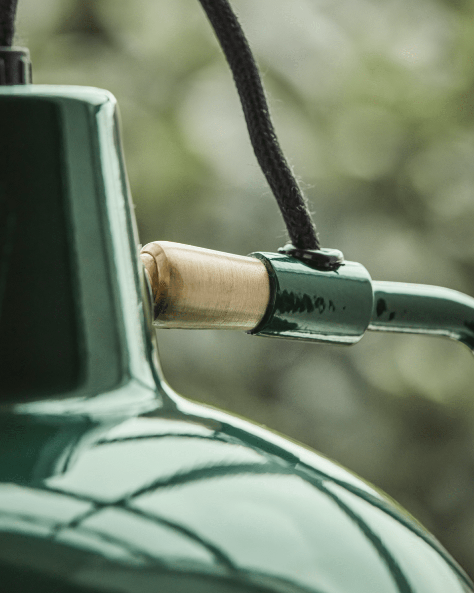 Desk 50cm Grønn skrivebordslampe Fra House Doctor - Med denne bordlampen får du både dekorativ sjarm og funksjonell belysning.