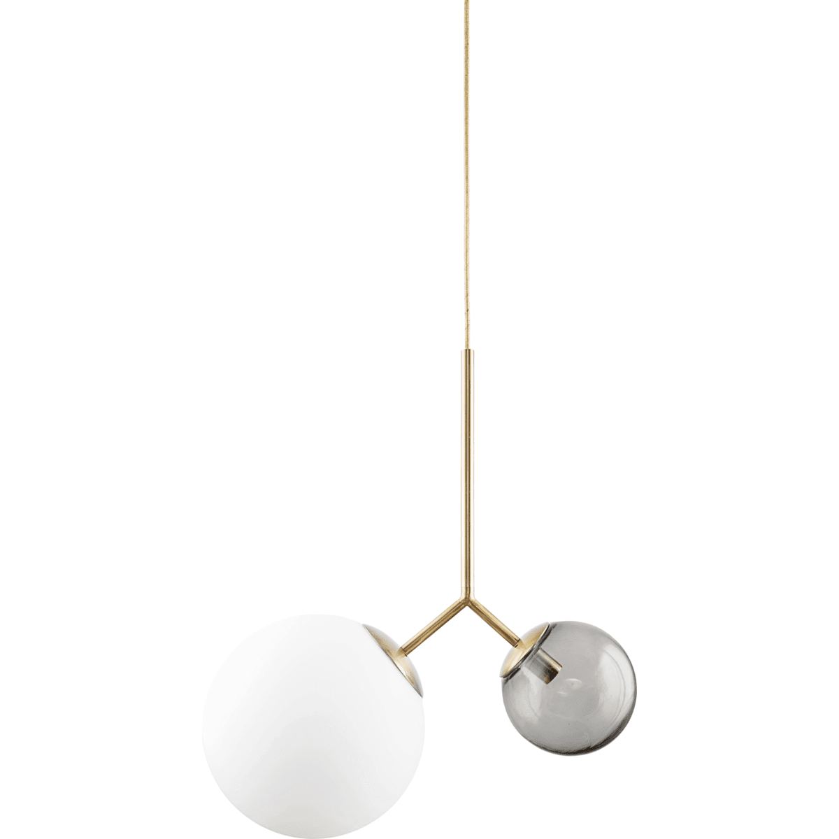 Twice 70cm Messing Taklampe Fra House Doctor - Med Twice fra House Doctor f&aring;r du en vakker taklampe med et elegant og stilig utseende i hvitt og r&oslash;ykgr&aring; glass.