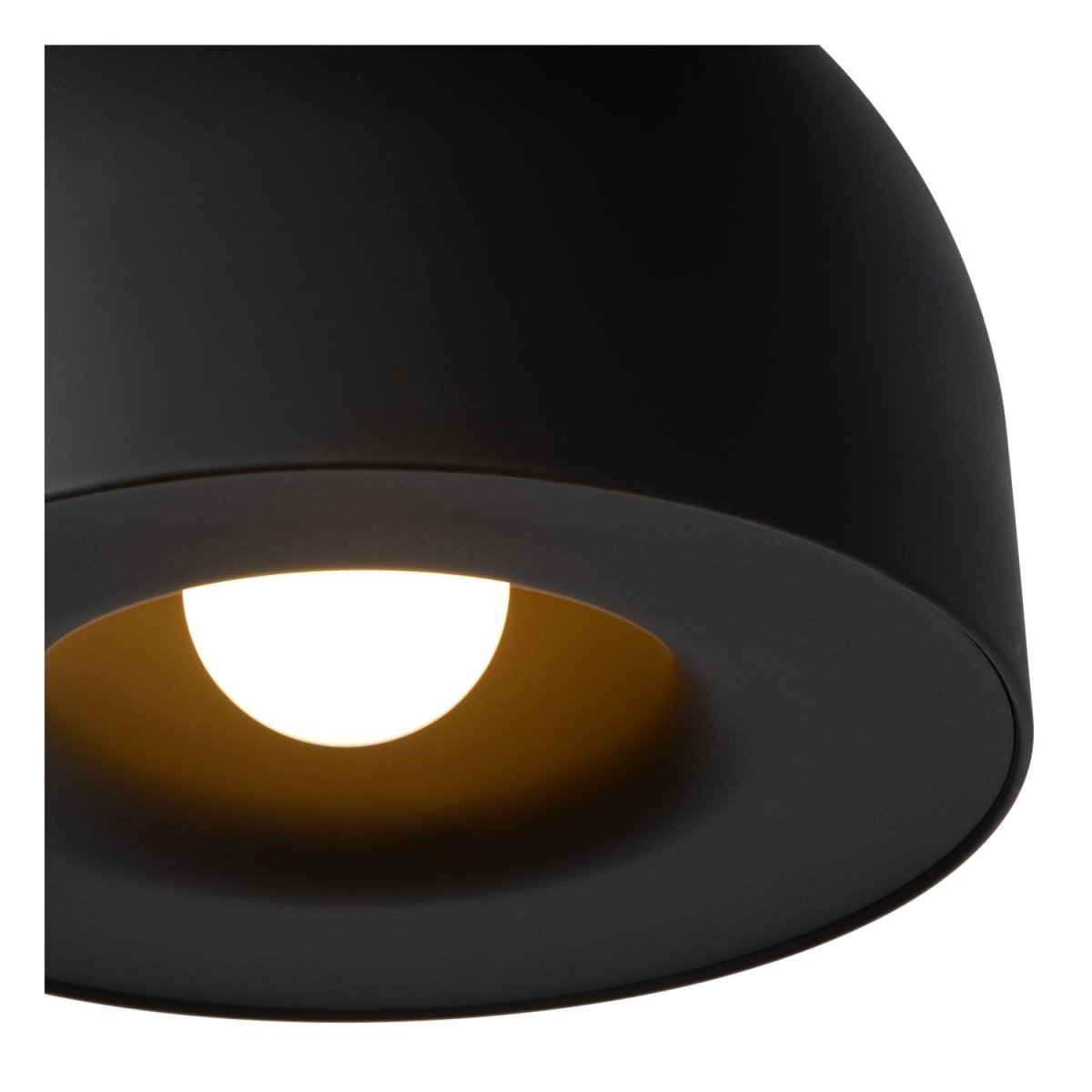 Akron Ø50 Svart Taklampe Fra Lucide - Laget av h&oslash;ykvalitets metall og med en halvsirkul&aelig;r nyanse i en moderne finish, kombinerer Akron et moderne preg med en klassisk karakter.