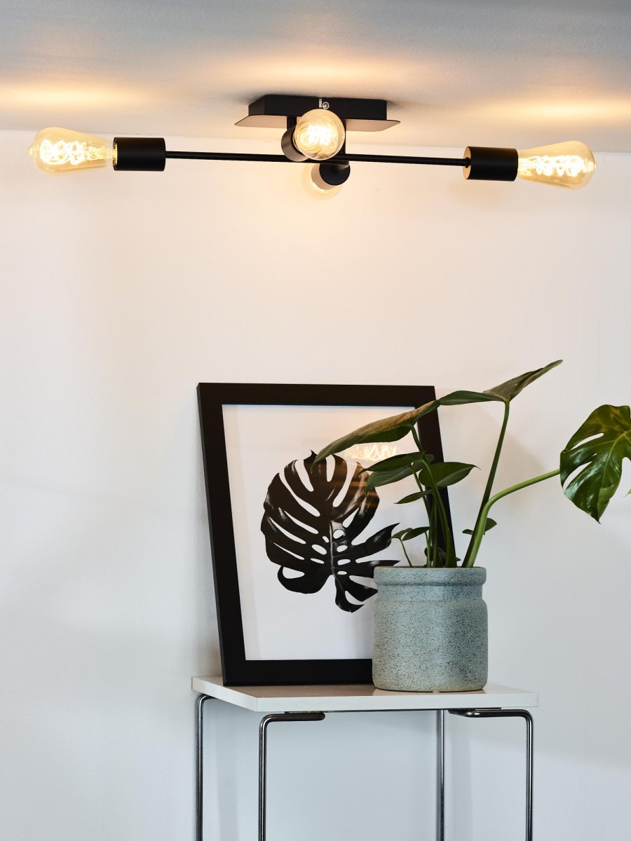 Lester 50cm Svart plafond Fra Lucide - Du kan enkelt koble taktaket Lester til en dimmer for å skape den perfekte stemningen med et trykk på en knapp.