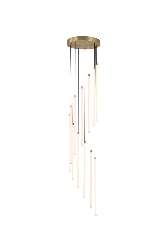 Flare Ø35 Messing Taklampe Fra Searchlight - Tolv slanke hvite stenger med integrert LED-belysning faller i forskjellige lengder fra en metalltaklist med sateng messingfinish, og skaper en imponerende, fosslignende silhuett.