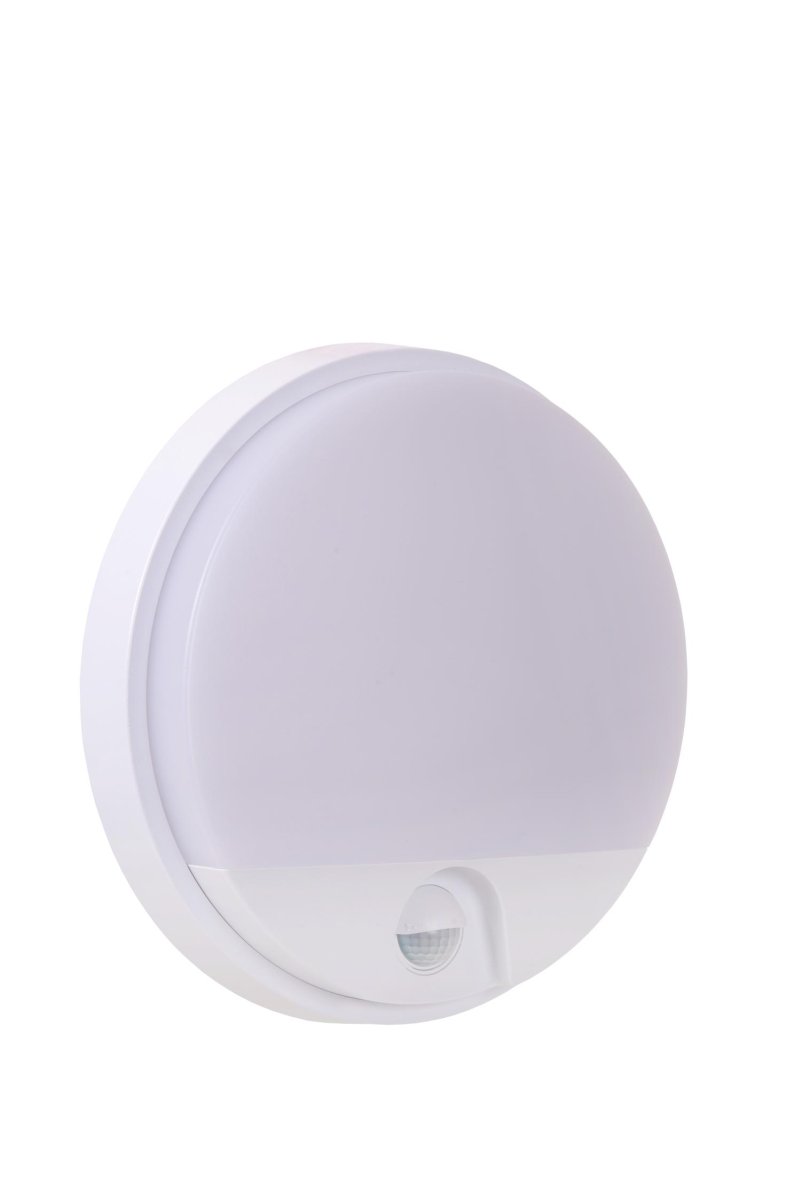 Hups Ir Hvit utendørslampe Fra Lucide - Hups sprer et lys med en lysstyrke på opptil 3000K og er utstyrt med innebygd bevegelsessensor og dag/nattsensor for å sikre optimal belysning i alle tilfeller.