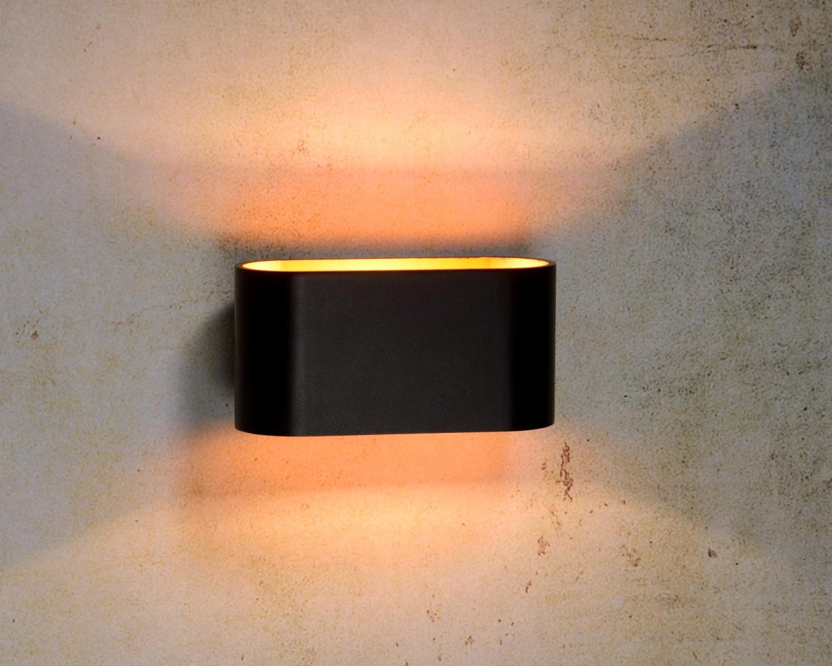 Xera 16cm Svart vegglampe Fra Lucide - Den doble lysfordelingen skaper en unik effekt på; murstein, betong eller mørtelvegger.