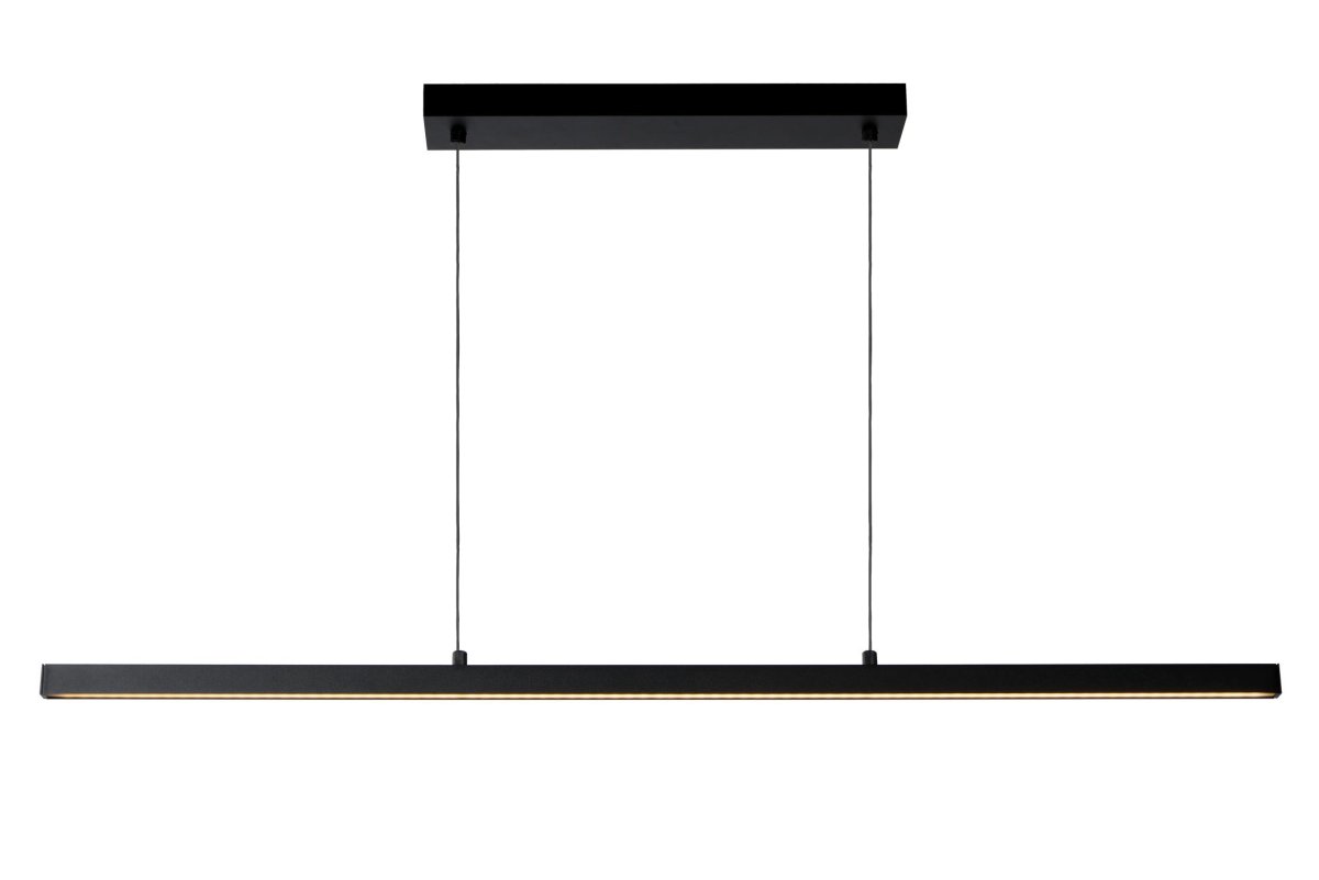 Sigma 147cm Svart Taklampe Fra Lucide - Sigma er i underkant av 150 centimeter lang og litt over 8 centimeter bred.