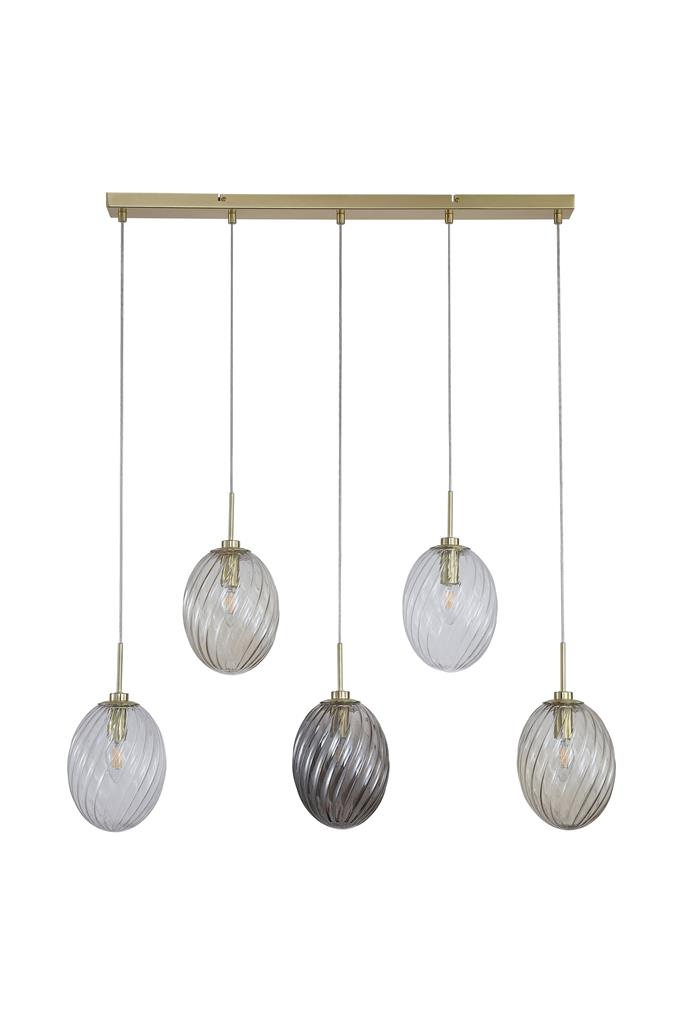 Whirl 92cm Messing Taklampe Fra Searchlight - De virvlende ribbene i glasset skaper struktur og en levende lysfordeling som gir rommet en myk og innbydende atmosfære.