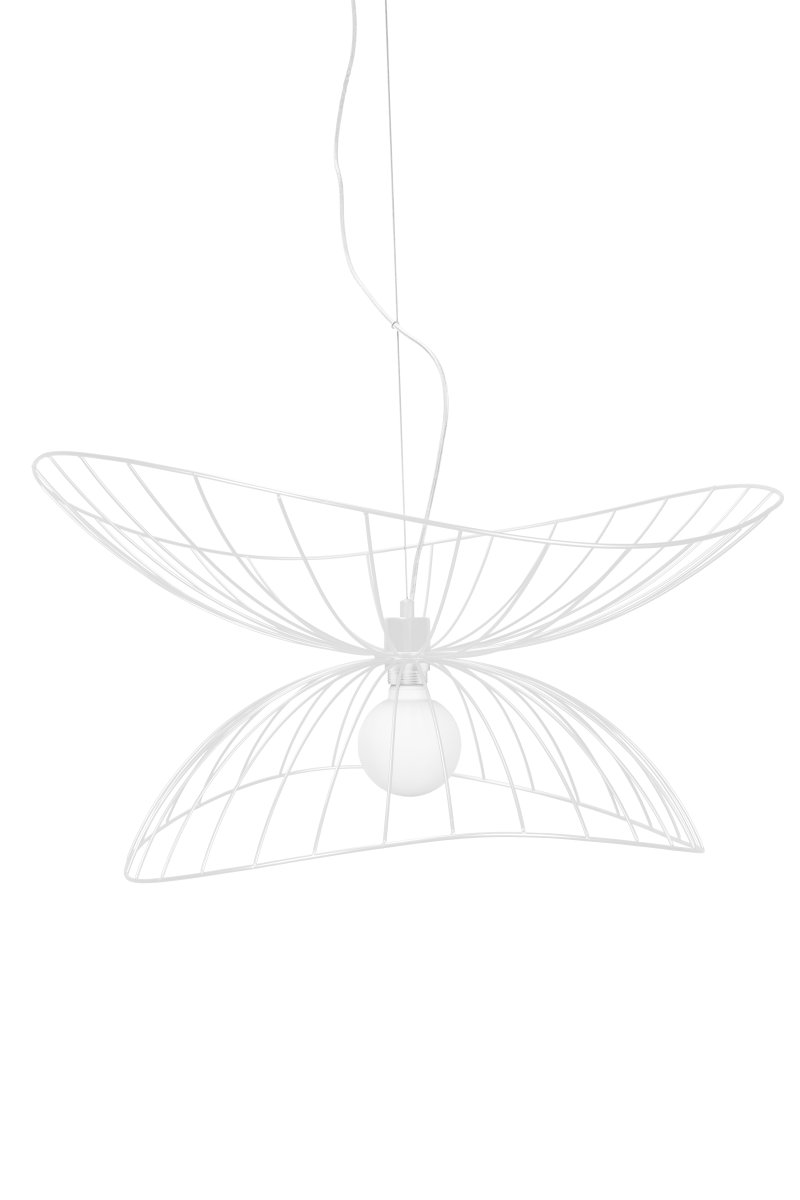 Ray Ø70 Hvit Taklampe Fra Globen Lighting - Ray er en metallpendel med en organisk, mykt bølgende form.