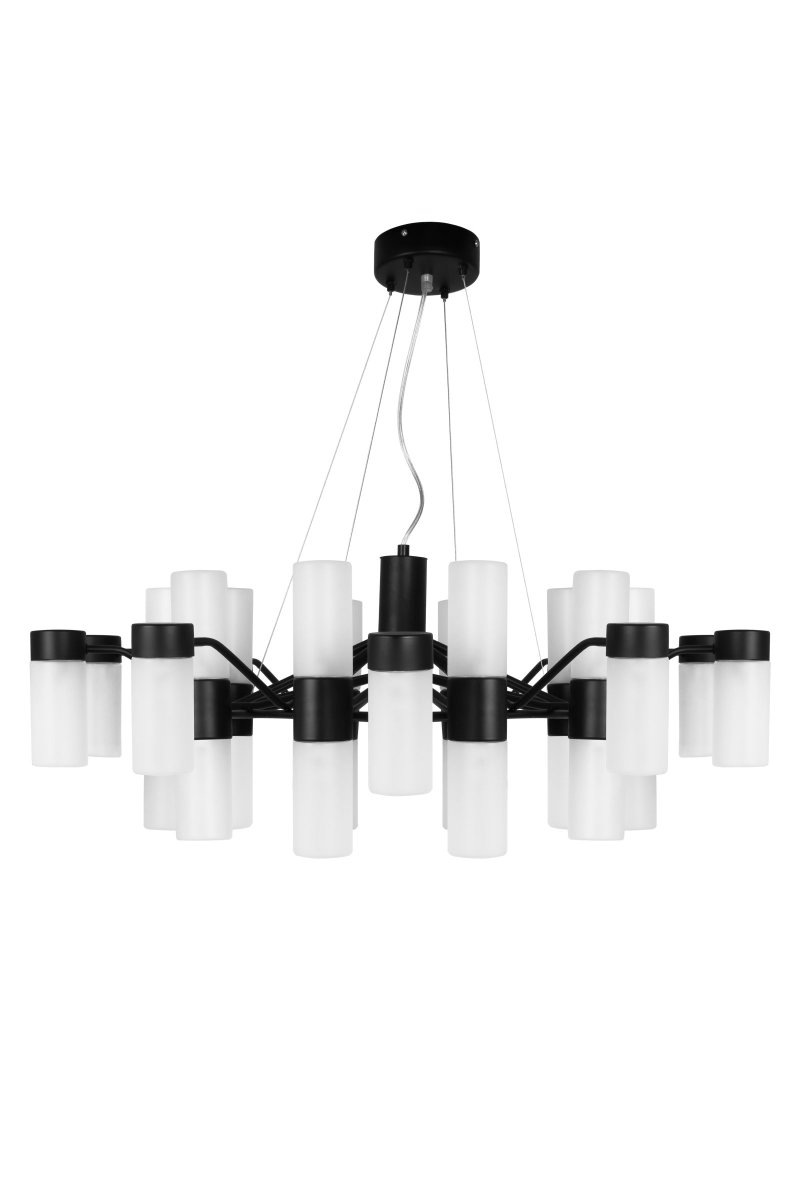 Santa Maria Ø90 Svart Taklampe Fra Globen Lighting - Lampen er laget av matt sortlakkert metall og har 30 glasskupler i frostet glass, noe som gjør at vakre lyspunkter er synlige gjennom glasset når lampen er slått på.