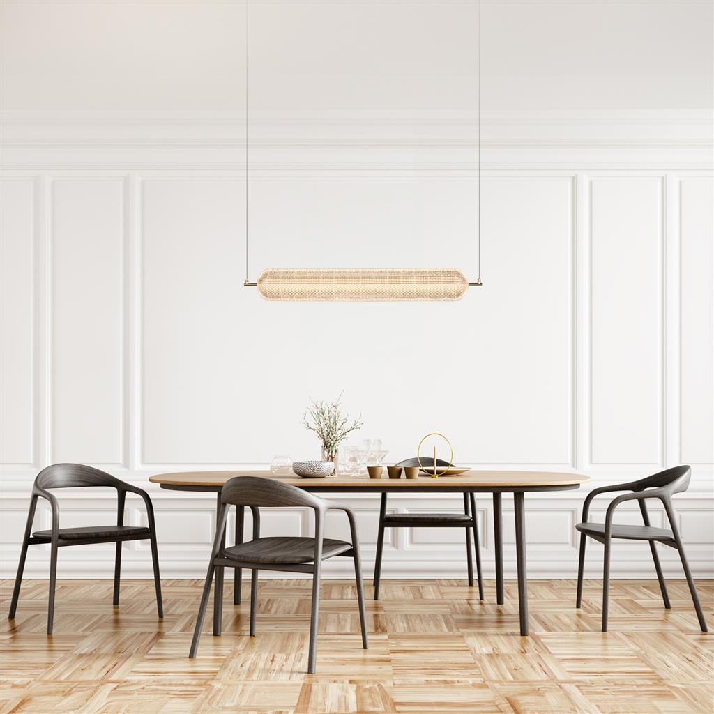 Capsule 108cm Messing Taklampe Fra Searchlight - Capsule er en elegant og moderne pendellampe med detaljer i satengmessing og en skjerm i akrylglass som sprer et mykt og behagelig lys.