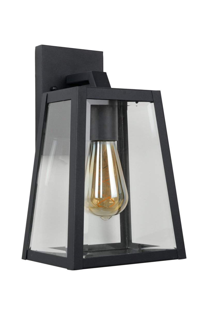 Matslot Svart utendørslampe Fra Lucide - Den rustikke formen og den tydelige referansen til en klassisk lanterne smelter sammen med en moderne finish og et karakteristisk håndverkerpreg.