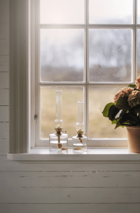 Kerosene lamp elvira big Gjennomsiktig Fra Strömshaga - Elegant parafinlampe i riflet glass og messingbrenner.