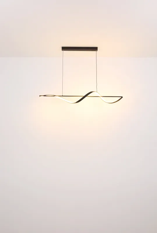 Violino 120cm Svart Taklampe Fra Globo Lighting - Den svarta PVC-kabeln &auml;r justerbar i h&ouml;jd och kan anpassas individuellt f&ouml;r att passa rummets takh&ouml;jd.