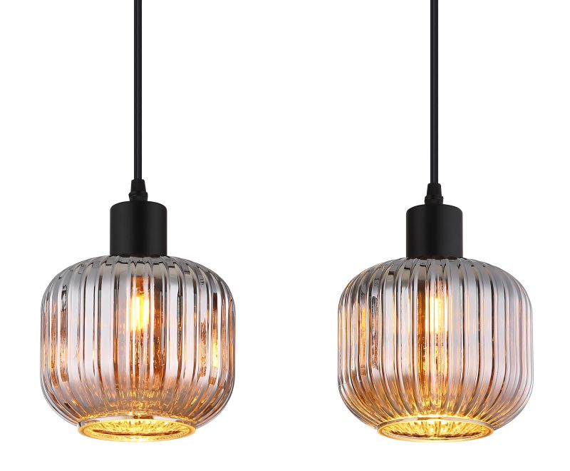 Tom 80cm Røykfarget Taklampe Fra Globo Lighting - Den mattsvarta metallen ger ett modernt uttryck och passar perfekt in i olika inredningsstilar.