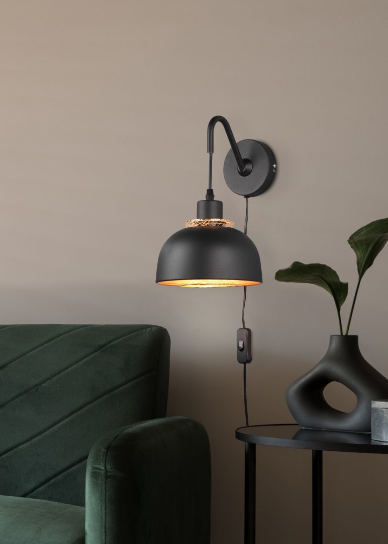 Punch 30cm Svart vegglampe Fra Trio Lighting - 