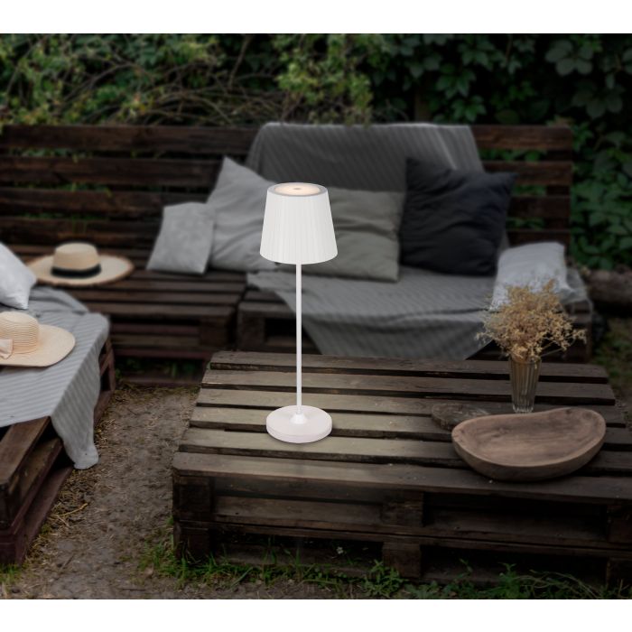 Cabozo 37cm Hvit bærbar Fra Eglo - Lampen har en berøringsdimmer for enkel lysstyring og er IP44-klassifisert for beskyttelse mot sprut.