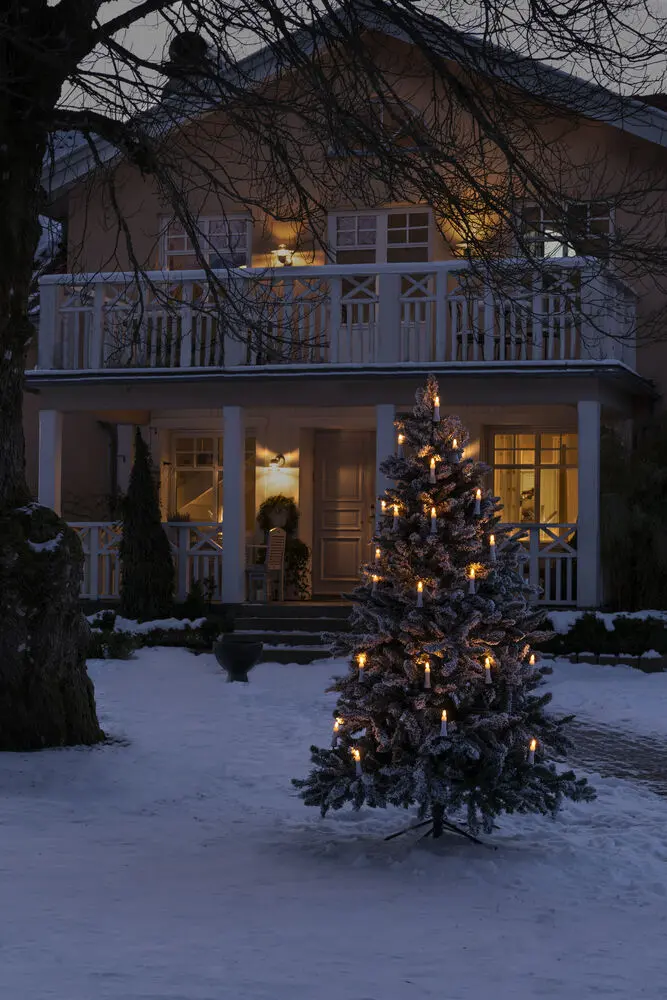 Juletrebelysning Varmhvit 25LED 20m Grønn Fra Konstsmide - Juletrebelysning med 25 varmhvite DC LED-lys for et klassisk og stemningsfullt tre.