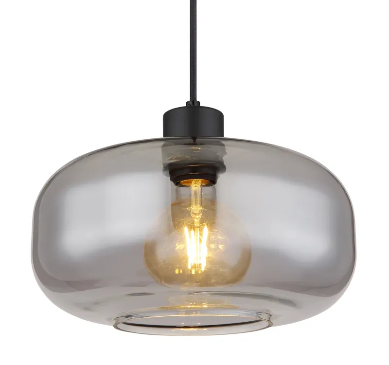 Giuseppe Ø28 Røykfarget Taklampe Fra Globo Lighting - Lampan &auml;r tillverkad av svart metall och har en vackert formad r&ouml;kf&auml;rgad glassk&auml;rm.