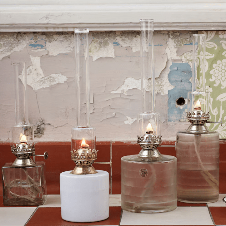 Kerosene Lamp Straight Big Hvit Fra Strömshaga - Passer med veke artikkelnummer 116210 og brennere med artikkelnummer 121810G.