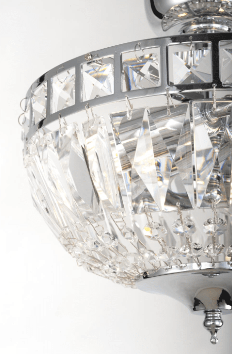 Flores Ø25 Sølv krystall Fra Norrsken Design - De håndkuttede klasse 1 K9-krystallene gir en spektakulær glans og skaper et vakkert lysspill som forvandler ethvert rom til en glitrende oase.