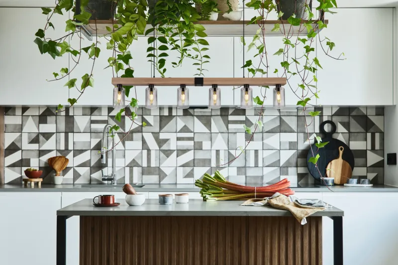 Hadera 140cm Natur Taklampe Fra Globo Lighting - Lampan kombinerar funktionalitet med estetik och passar perfekt &ouml;ver matbordet eller i vardagsrummet.