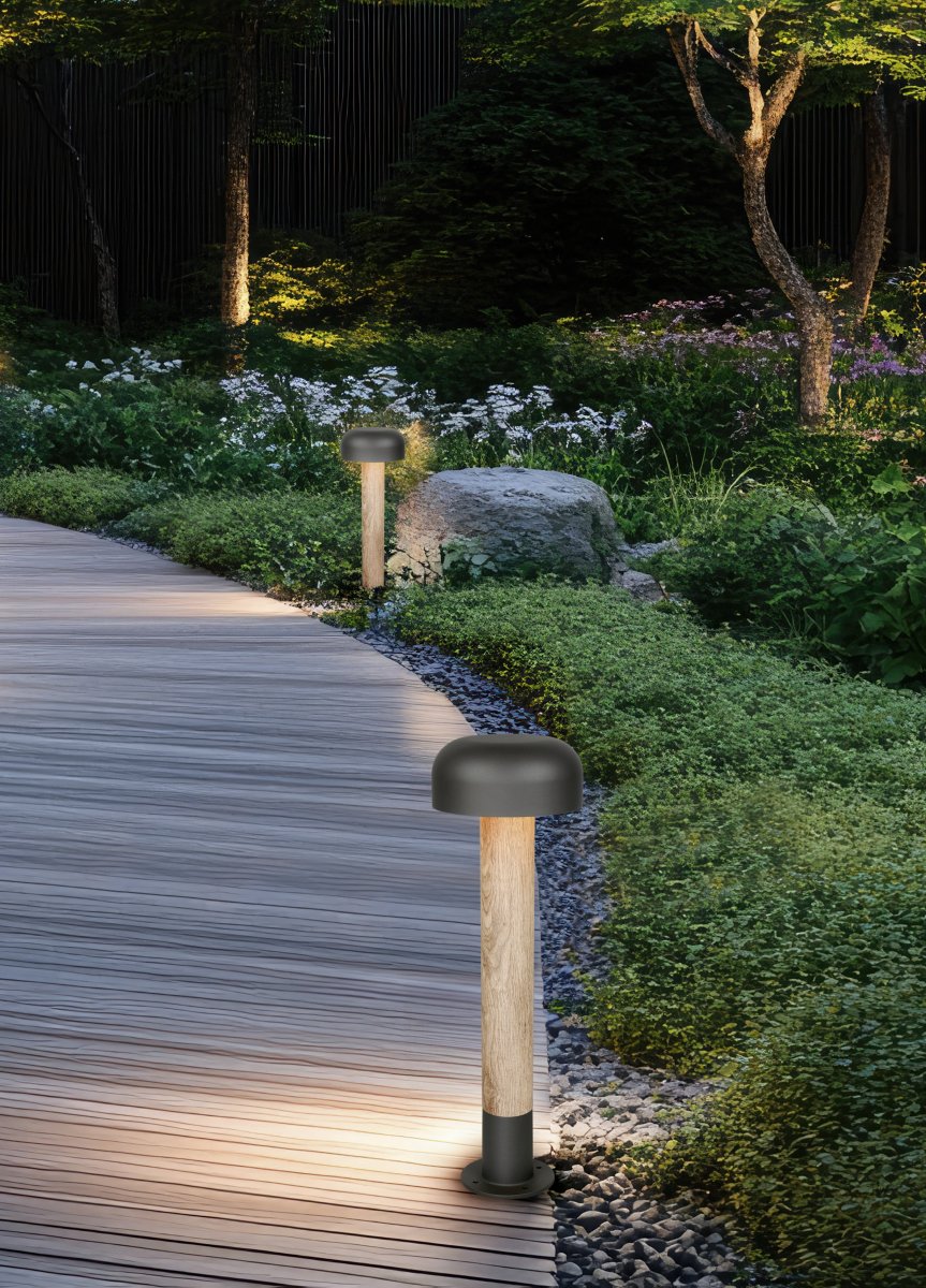 Fraser 54cm Betong utseende pullerter Fra Trio Lighting - Fraser er laget av st&oslash;pt aluminium og kombinerer moderne minimalisme med naturlige detaljer.