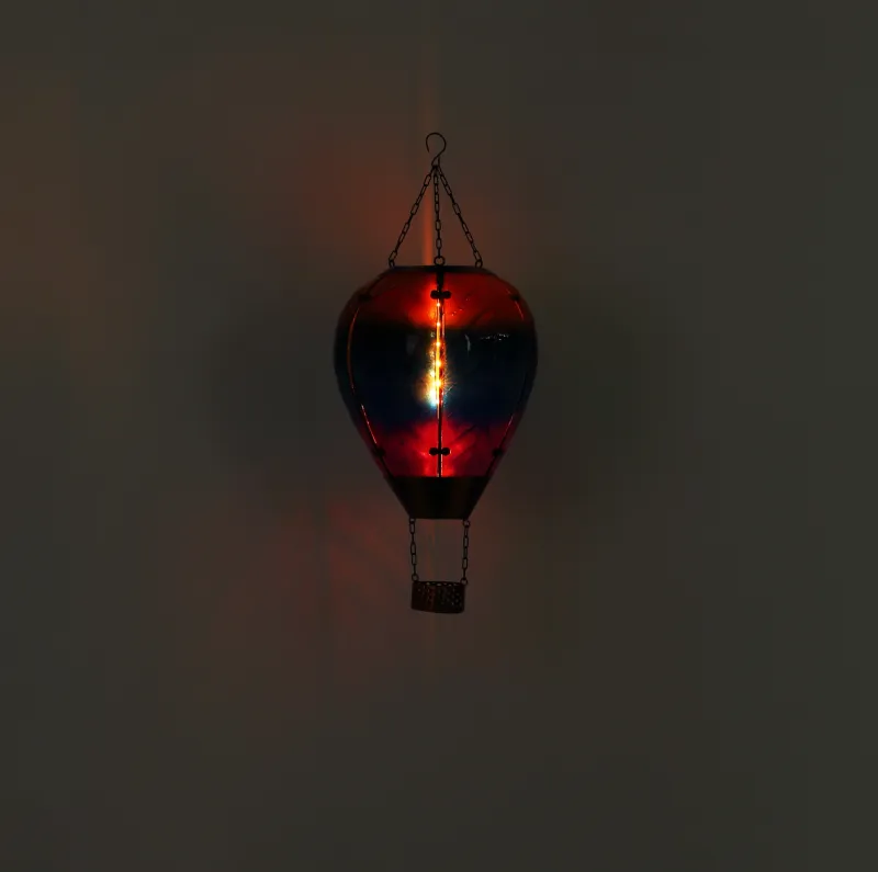 Balloon Flerfarget solcellelampe Fra Globo Lighting - En unik och st&auml;mningsfull detalj som ger utomhusmilj&ouml;n en lekfull och elegant touch!