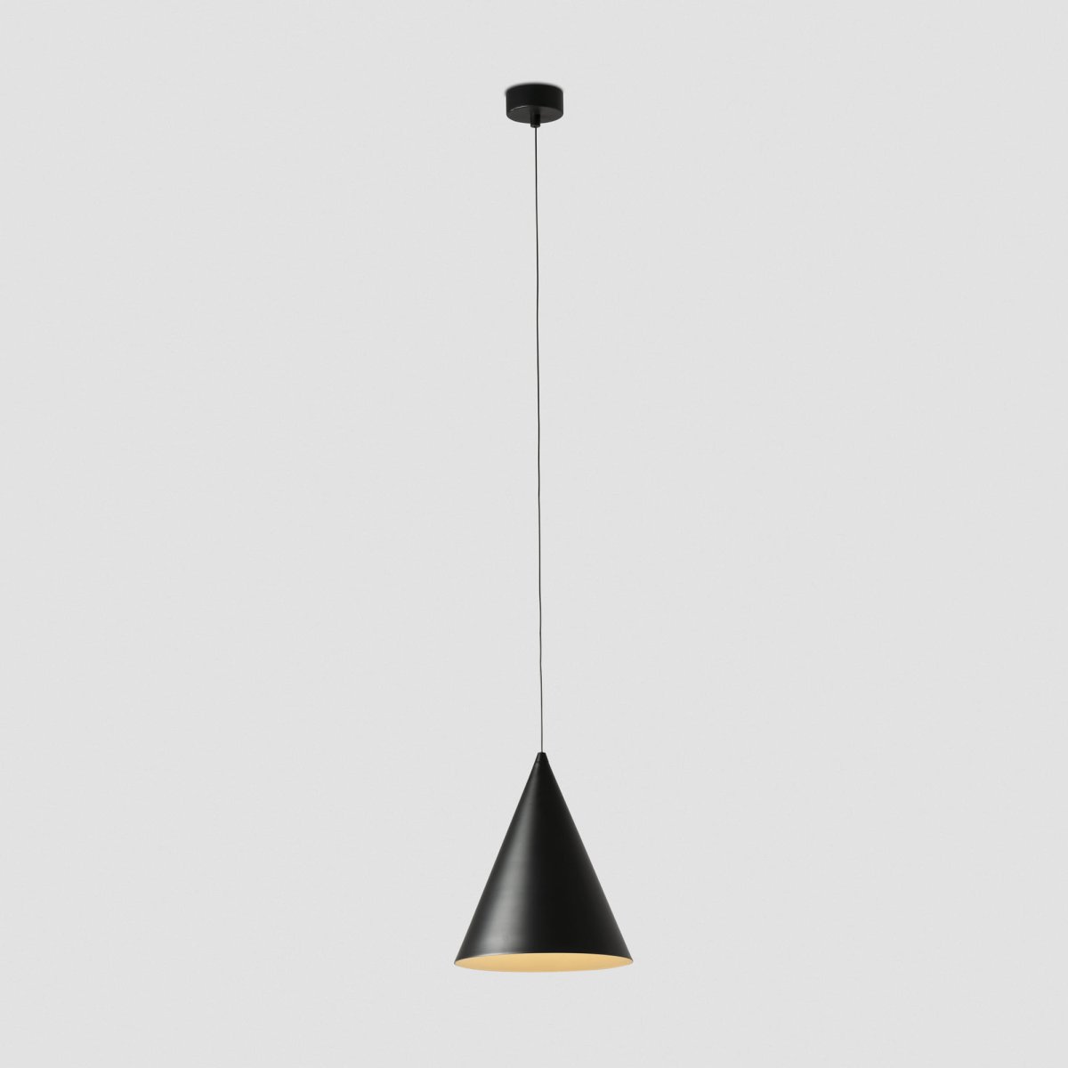 Lina Ø24 Svart Taklampe Fra Faro Barcelona - Det stilige designet passer perfekt i milj&oslash;er der du &oslash;nsker sofistikert, men diskret belysning &ndash; ideelt over bord, kj&oslash;kken eller i moderne loungemilj&oslash;er.