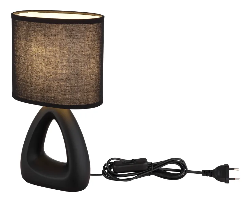 Triangle 30cm Svart bordlampe Fra Globo Lighting - Den triangelformade basen med ett stilrent utskuret h&aring;l ger ett modernt intryck, medan den ovala textilsk&auml;rmen i svart f&auml;rg sprider ett behagligt och j&auml;mnt ljus.
