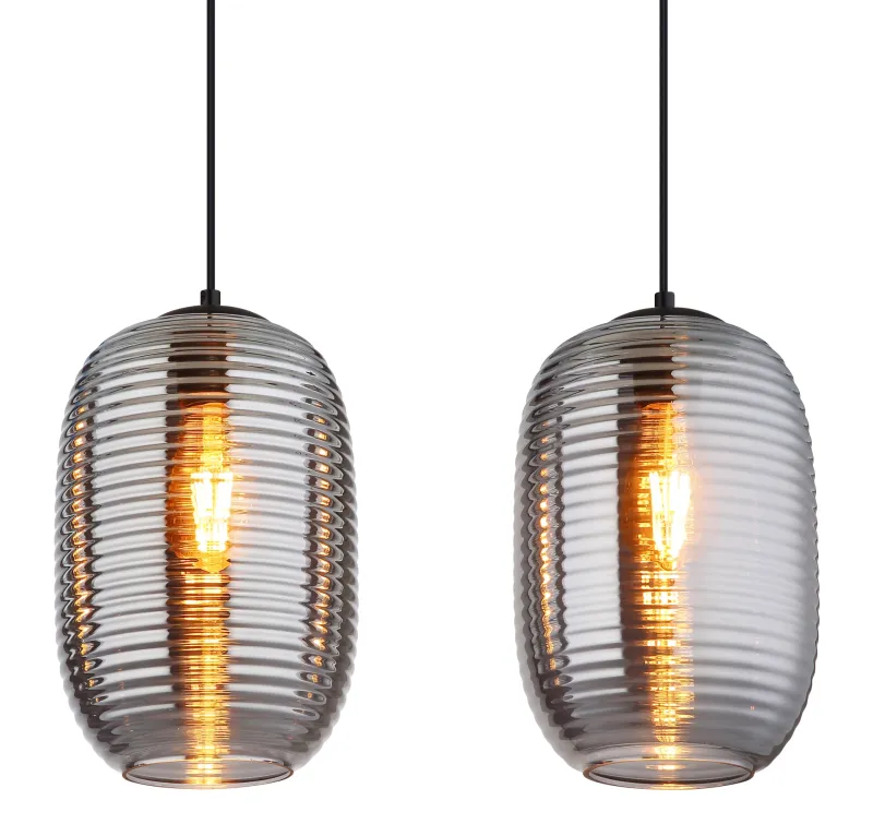 Jefrey 110cm Røykfarget Taklampe Fra Globo Lighting - Denna eleganta taklampa har en avl&aring;ng form och &auml;r utrustad med fyra rundade kupor i r&ouml;kf&auml;rgat glas.