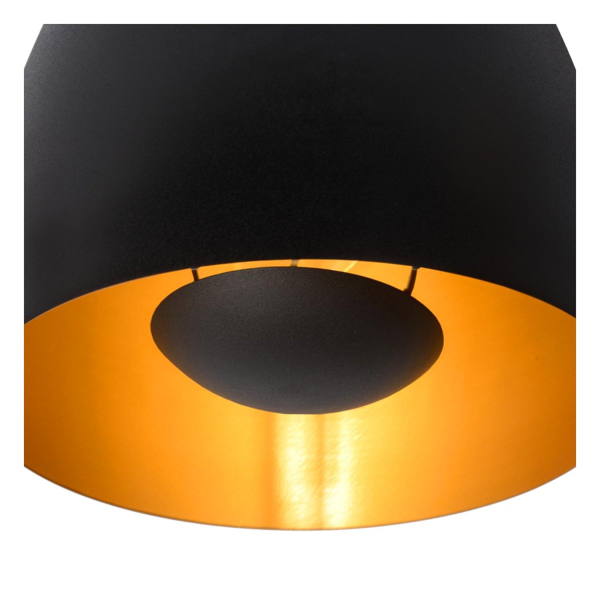 Nolan Ø24 Svart plafond Fra Lucide - Med en diameter på 24 centimeter og en høyde på I underkant av 22 centimeter er denne taklampen til stede uten å være overveldende.