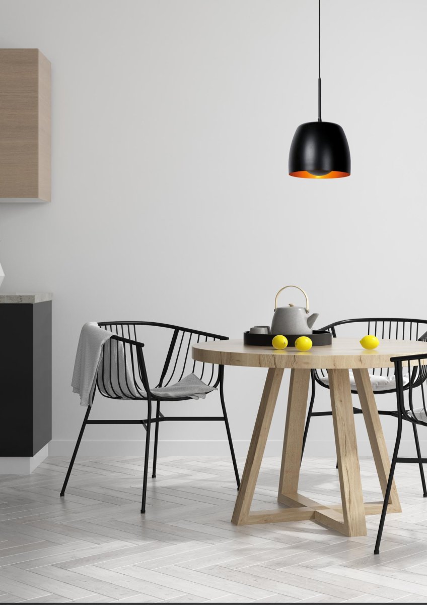 Nolan Ø24 Svart Taklampe Fra Lucide - Nolan er justerbar i høyden opp til 166,2 centimeter, noe som gjør den til den perfekte pendellampen over salongbordet, et mindre spisebord eller kjøkkenbordet.