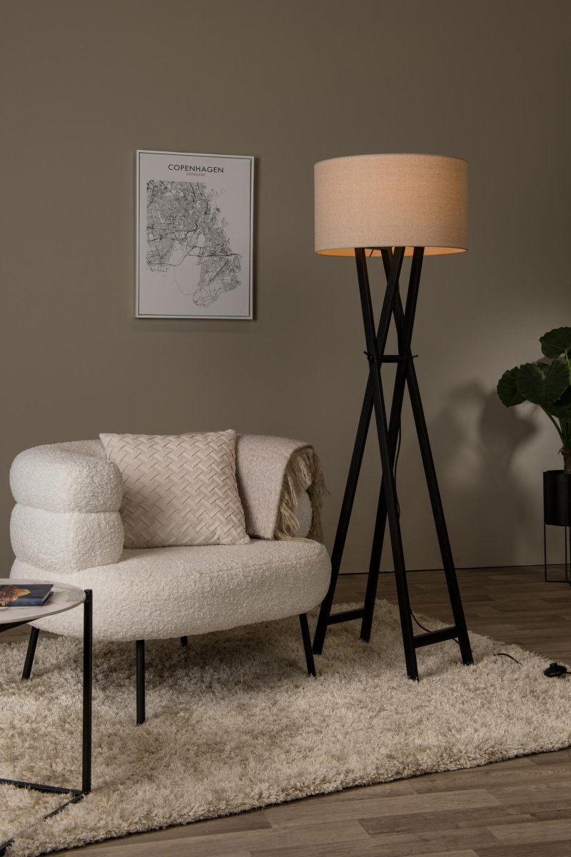 Trafalgar Svart gulvlampe Fra Lucide - Med en høyde på 157 centimeter og en diameter på 48 centimeter er Trafalgar et subtilt tillegg til ethvert rom.