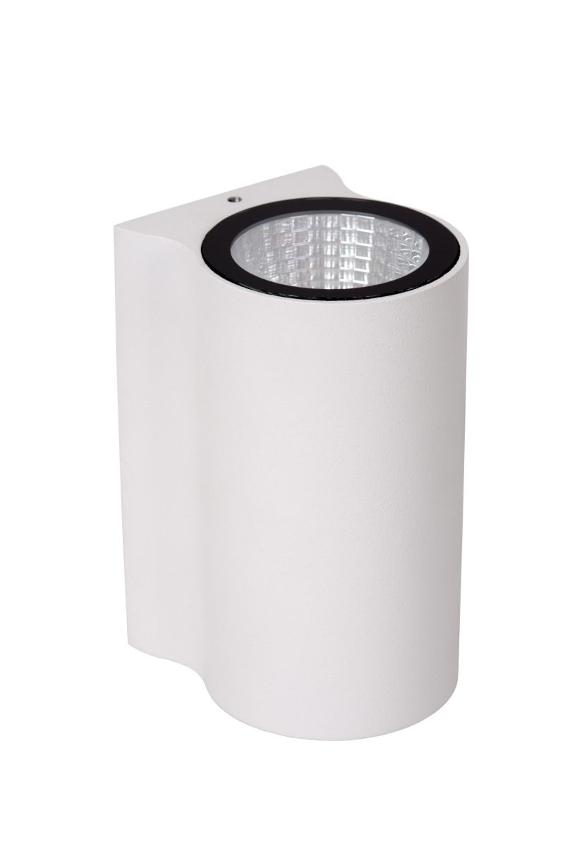 Akra Hvit utendørslampe Fra Lucide - Denne kompakte, sylindriske vegglampen er laget av høykvalitets aluminium og er laget for å gi pålitelig og langvarig utendørsbelysning.