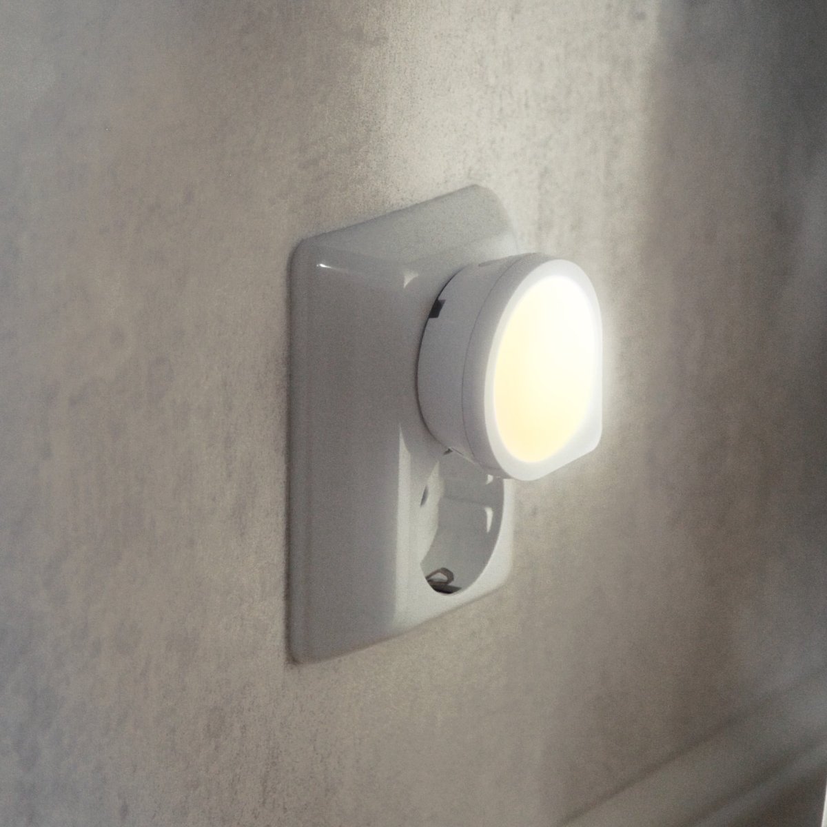 Nattlampe Sensor LED Hvit barnelampe Fra Star Trading - Et hendig nattlys som gir et mykt og behagelig lys på 4 lumen.