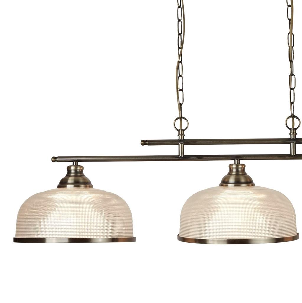 Bistro 100cm Antikk messing Taklampe Fra Searchlight - Den kan heves og senkes, noe som gj&oslash;r den ideell for &aring; henges lavt over et kj&oslash;kken- eller spisebord for &aring; skape en varm og innbydende gl&oslash;d.