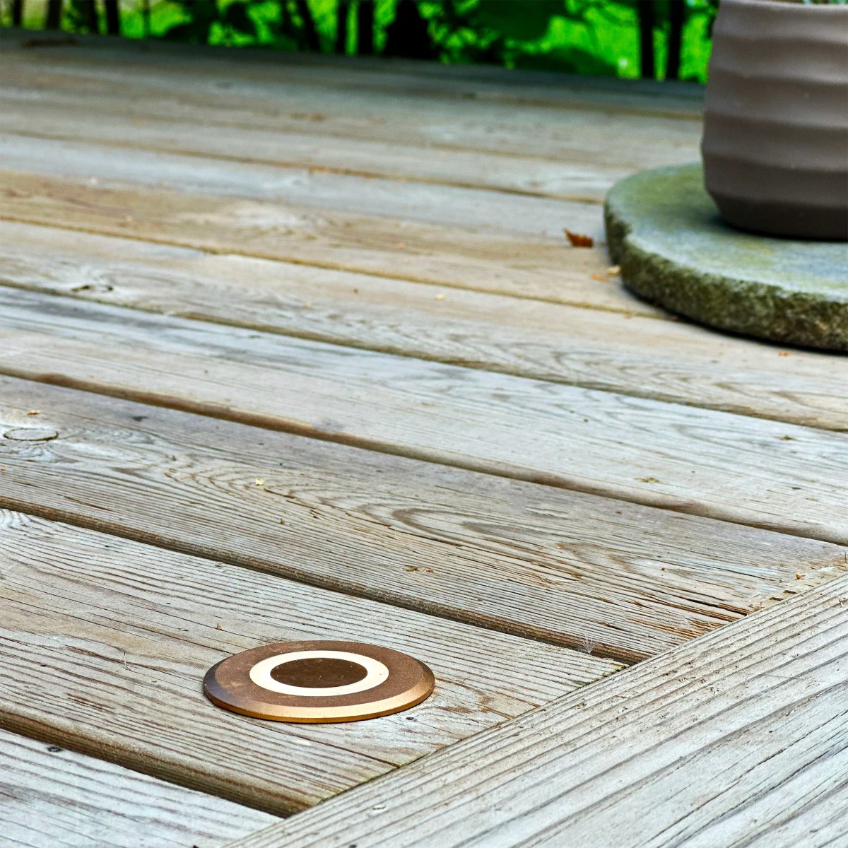 Lynx Bronse Fra Lightson - Lynx kan brukes som mark&oslash;r ved et trinn eller enden av en trapp; et niv&aring;&aring; i treverdenen.