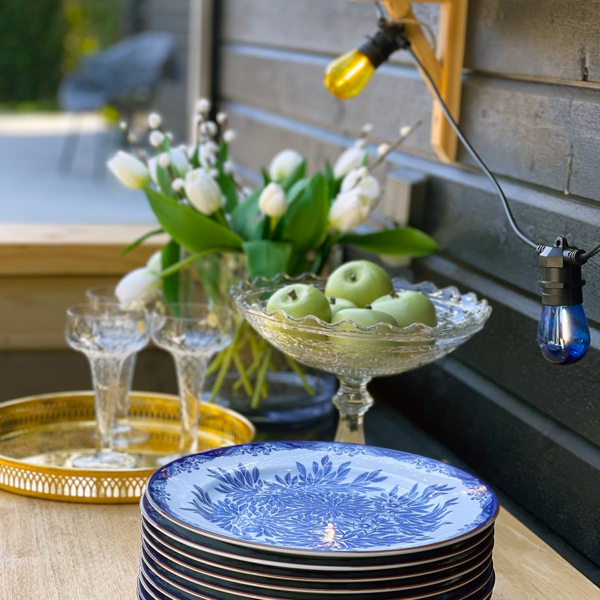 Deco bulb x 5 Gul Fra Lightson - Hageplugg &amp; Play fra LightsOn er et fleksibelt og rimelig 12-voltssystem for hagen din, som du enkelt installerer selv og senere kan bygge på, opptil 50 meter, hvis du ønsker det.