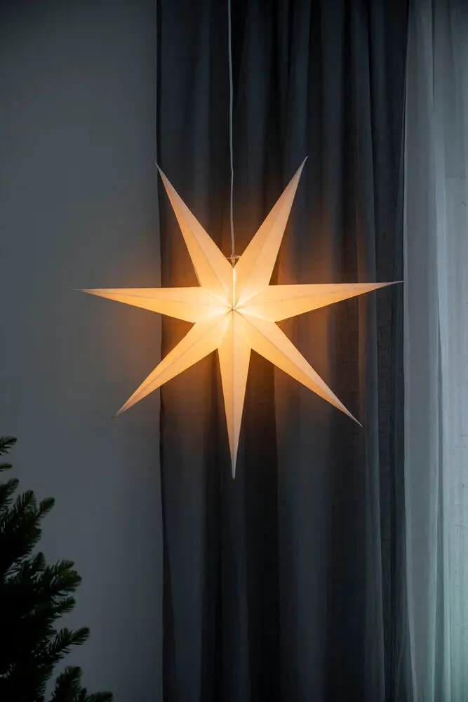 Papirstjerne Ø78 Hvit Fra Konstsmide - Vakre papirstjerner i hvit klassisk farge, 78 cm i diameter &ndash; en stilig juledekorasjon med et rustikk preg.