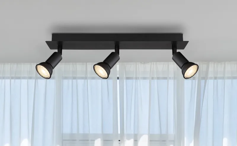 Drew 3 Svart spotlight Fra Globo Lighting - Drew &auml;r en stilren takspotlight som imponerar med sin enhetliga svarta design.